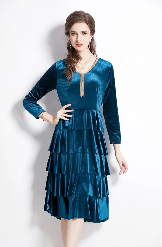 Elegant Velvet Midi Dress V-neck with Ruffles